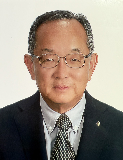 Yi, Ung Mok이응목